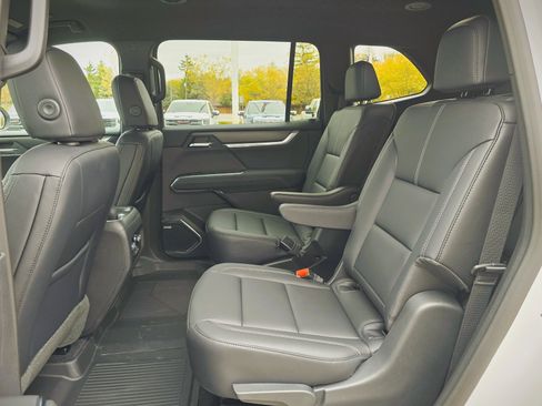 New 2026 GMC Acadia Elevation w/ Elevation Premium Package image 10