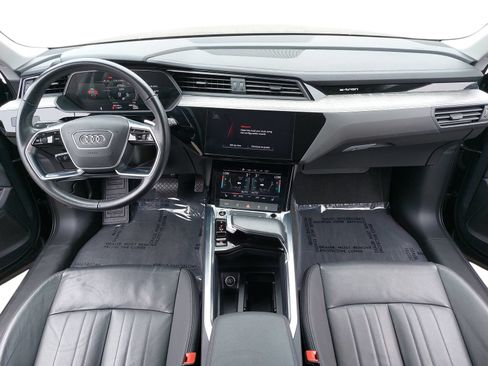 Used 2024 Audi Q8 e-tron Premium AWD/4WD image 9