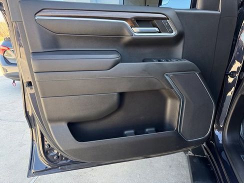 Used 2022 Chevrolet Silverado 1500 LT image 4