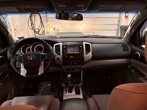 Used 2014 Toyota Tacoma 4x4 Double Cab w/ TRD Sport Package image 53