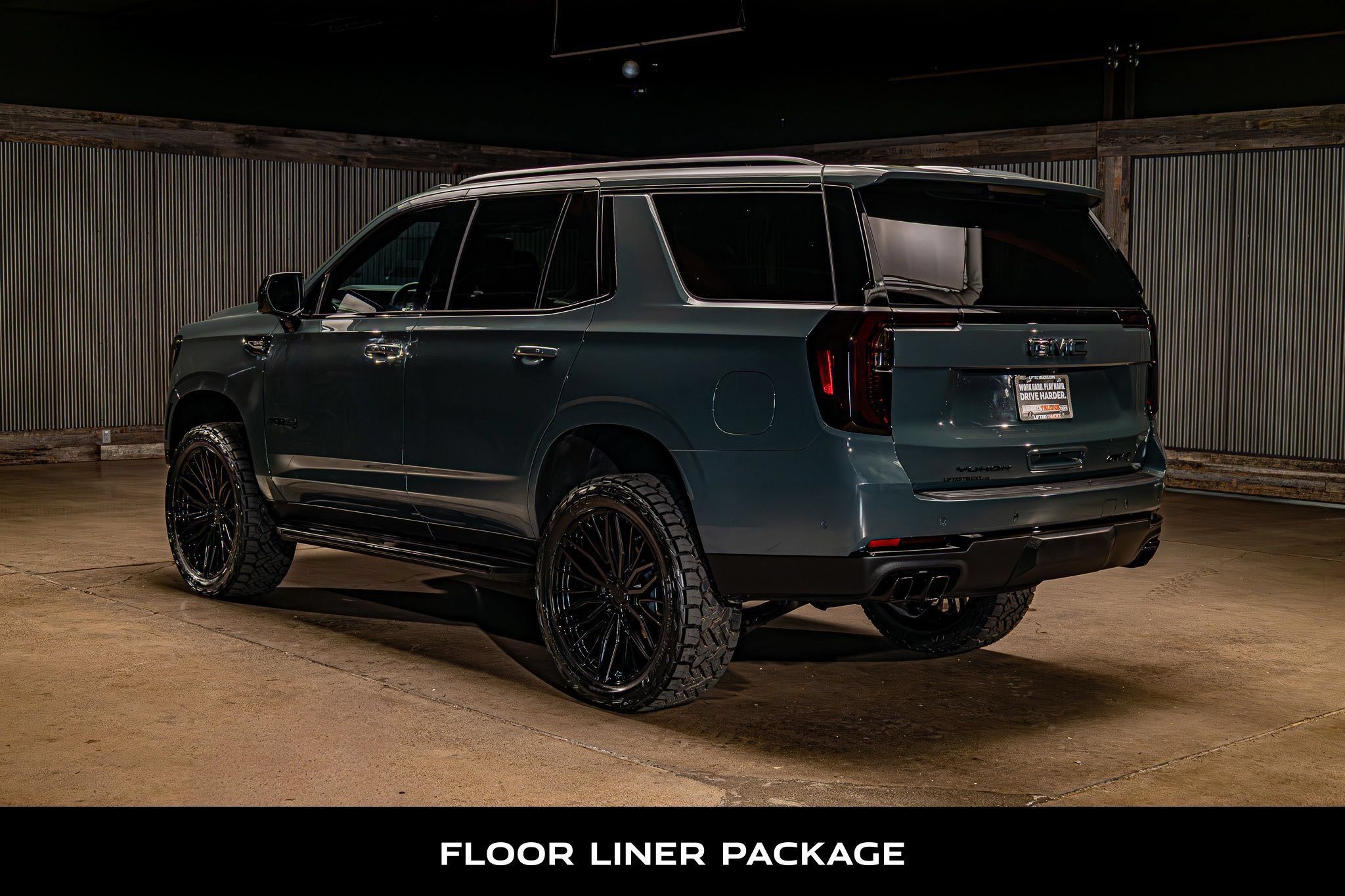 Used 2025 GMC Yukon AT4 w/ LPO, AT4 Appearance Package AWD/4WD image 7