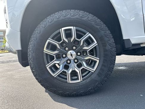 Certified 2023 Chevrolet Colorado Z71 w/ Advanced Trailering Package image 31