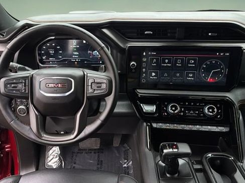 Used 2025 GMC Sierra 1500 AT4 w/ Technology Package image 9