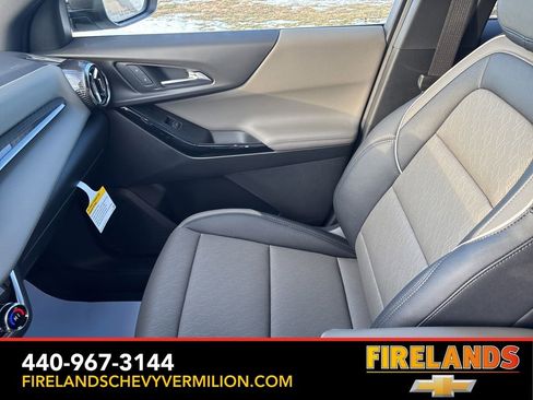 New 2026 Chevrolet Equinox LT w/ Convenience Package II image 17