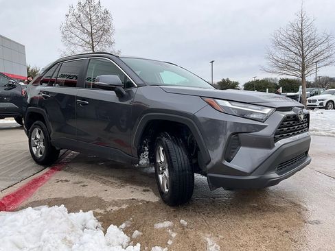 Used 2025 Toyota RAV4 XLE w/ Weather Package image 5