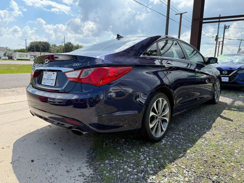 Used 2013 Hyundai Sonata SE w/ Navigation & Sunroof Pkg image 5