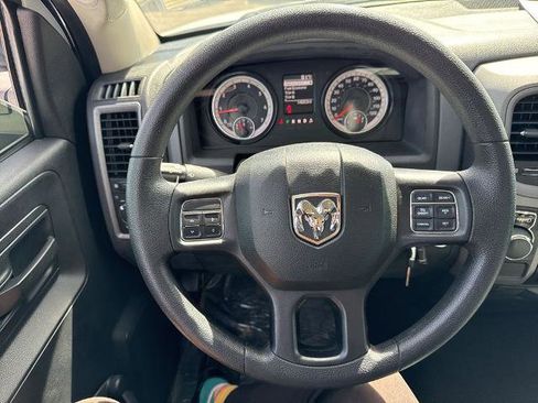 Used 2018 RAM 1500 Express RWD image 7