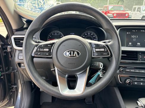 Used 2020 Kia Optima LX FWD image 17