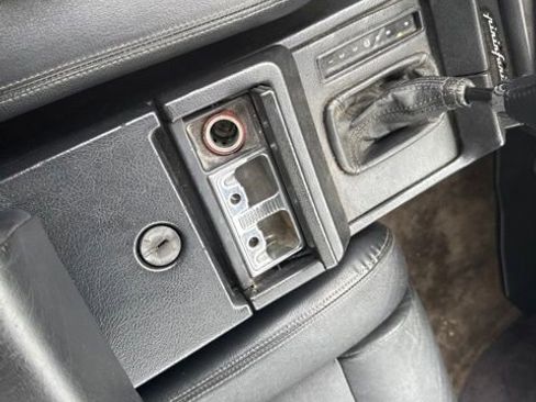 Used 1992 Cadillac Allante FWD image 18