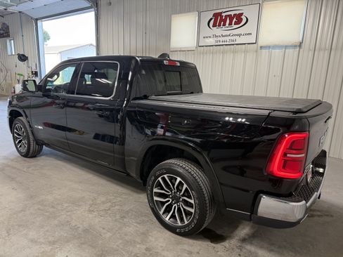 Used 2025 RAM 1500 Limited AWD/4WD image 13