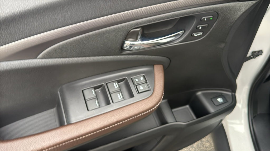 Certified 2025 Honda Ridgeline RTL image 14