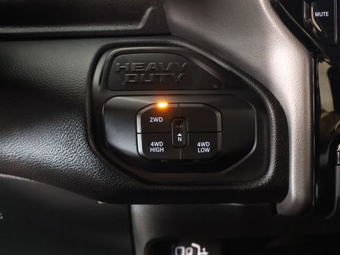 Used 2026 RAM 2500 Big Horn AWD/4WD image 8