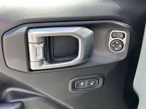 Used 2023 Jeep Wrangler Unlimited w/ Cold Weather Group AWD/4WD image 21