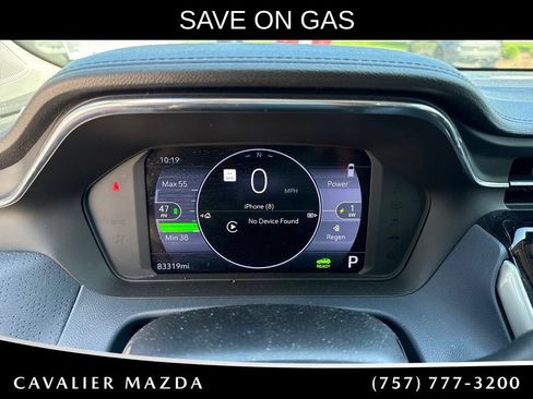 Used 2022 Chevrolet Bolt EUV Premier w/ Sun & Sound Package FWD image 17