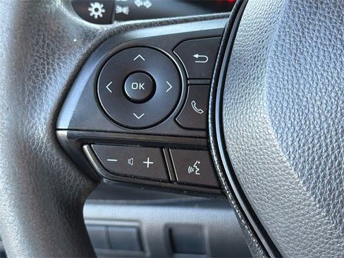 Used 2021 Toyota Corolla LE image 28