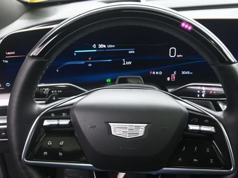 Certified 2026 Cadillac Lyriq Sport AWD/4WD image 9