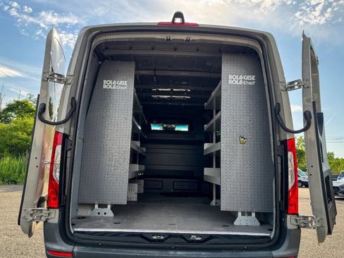 Used 2022 Mercedes-Benz Sprinter 2500 image 18