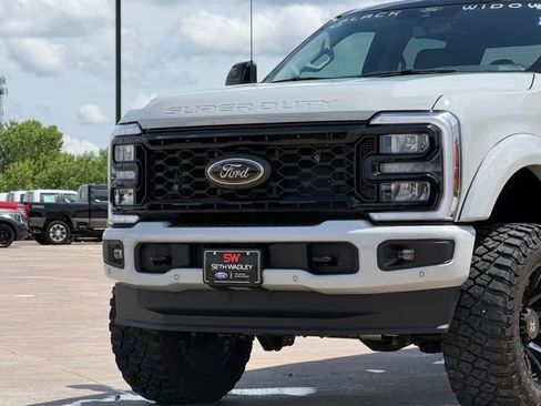 Used 2025 Ford F250 Lariat w/ Lariat Ultimate Package AWD/4WD image 9