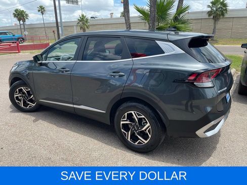 Used 2025 Kia Sportage LX FWD image 3
