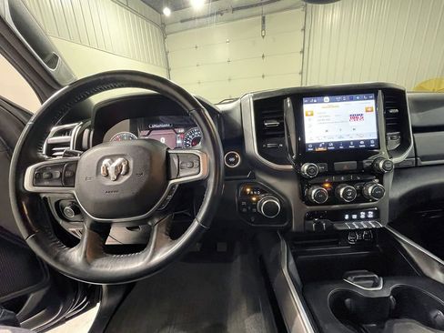 Used 2022 RAM 1500 Big Horn AWD/4WD image 40