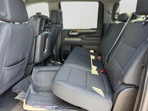 Used 2025 Chevrolet Silverado 2500 LT AWD/4WD image 12