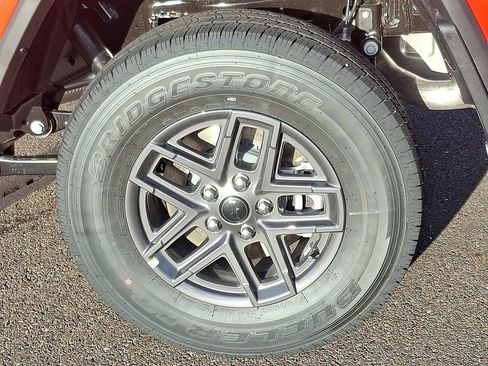 New 2026 Jeep Gladiator Sport image 6