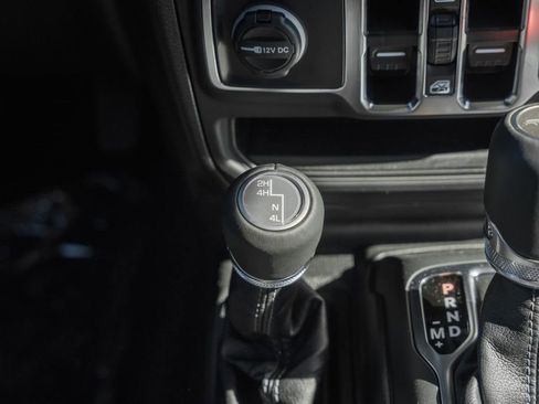 New 2025 Jeep Gladiator Sport w/ Premium Package image 26