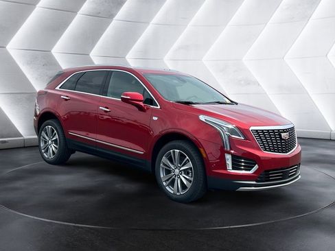 New 2026 Cadillac XT5 Premium Luxury w/ Driver Assist Package FWD image 7