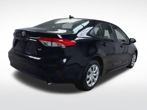 Certified 2023 Toyota Corolla LE image 9