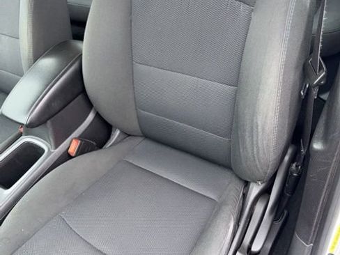 Used 2016 Chevrolet Cruze LT image 8