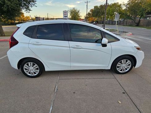 Used 2015 Honda Fit LX image 9
