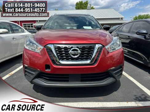Used 2020 Nissan Kicks SV FWD image 2