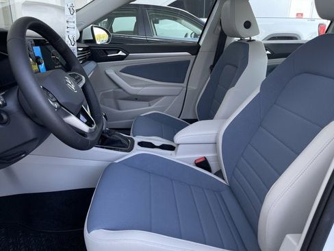 New 2025 Volkswagen Jetta SE image 13