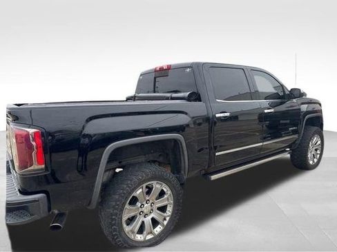 Used 2017 GMC Sierra 1500 Denali w/ Denali Ultimate Package image 7