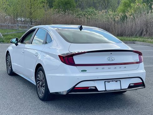 Used 2023 Hyundai Sonata Limited w/ Cargo Package FWD image 14