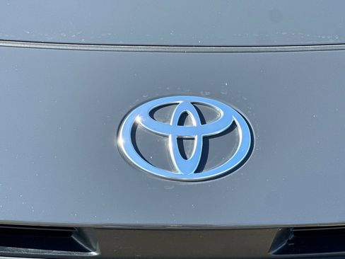 Certified 2025 Toyota Camry SE w/ Convenience Package image 48