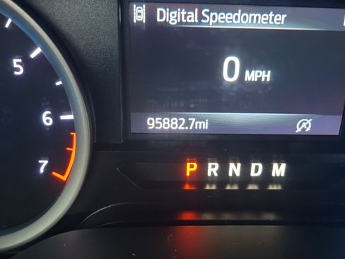 Used 2020 Ford Expedition XLT w/ FX4 Off-Road Package image 25