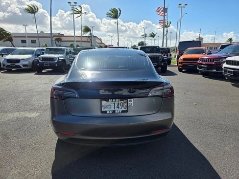 Used 2019 Tesla Model 3 Standard Range image 6