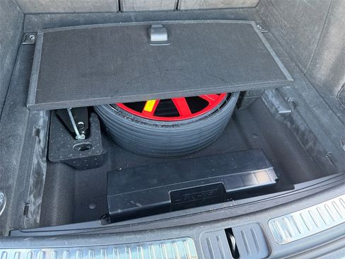 Used 2019 Porsche Macan S image 31