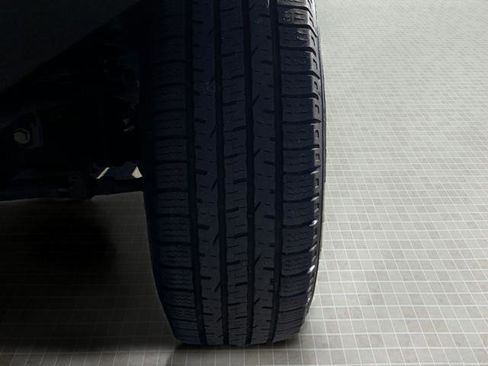 Used 2018 Jeep Wrangler Unlimited Sport S image 11