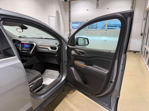 Used 2021 GMC Acadia SLE w/ Driver Convenience Package AWD/4WD image 10