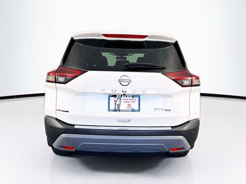 Used 2023 Nissan Rogue SV image 8