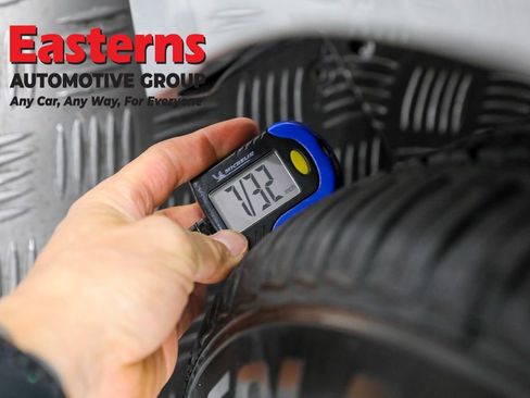 Used 2022 Toyota Prius LE image 25