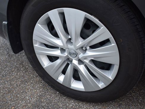 Used 2025 Nissan Sentra S FWD image 10