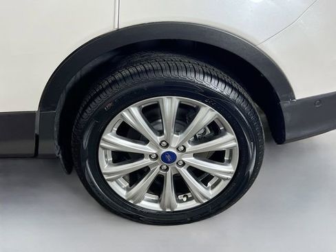 Used 2018 Ford Escape Titanium image 27