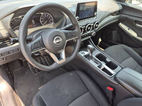 Used 2024 Nissan Sentra SV FWD image 12