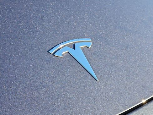 Used 2022 Tesla Model Y Performance image 4
