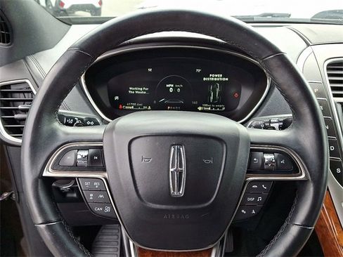 Used 2019 Lincoln Nautilus Reserve w/ Drivers Assistance Package image 20