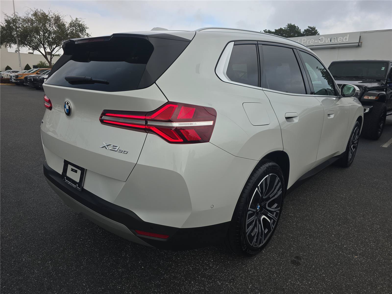 Certified 2026 BMW X3 xDrive30i w/ Premium Package AWD/4WD image 3