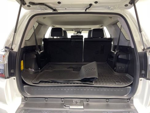 Certified 2023 Toyota 4Runner SR5 Premium w/ Moonroof Package image 10